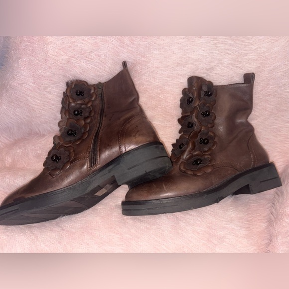 Bruno Premi Essential Floral Booties / Anthropologie LIKE NEW!! - Picture 2 of 3